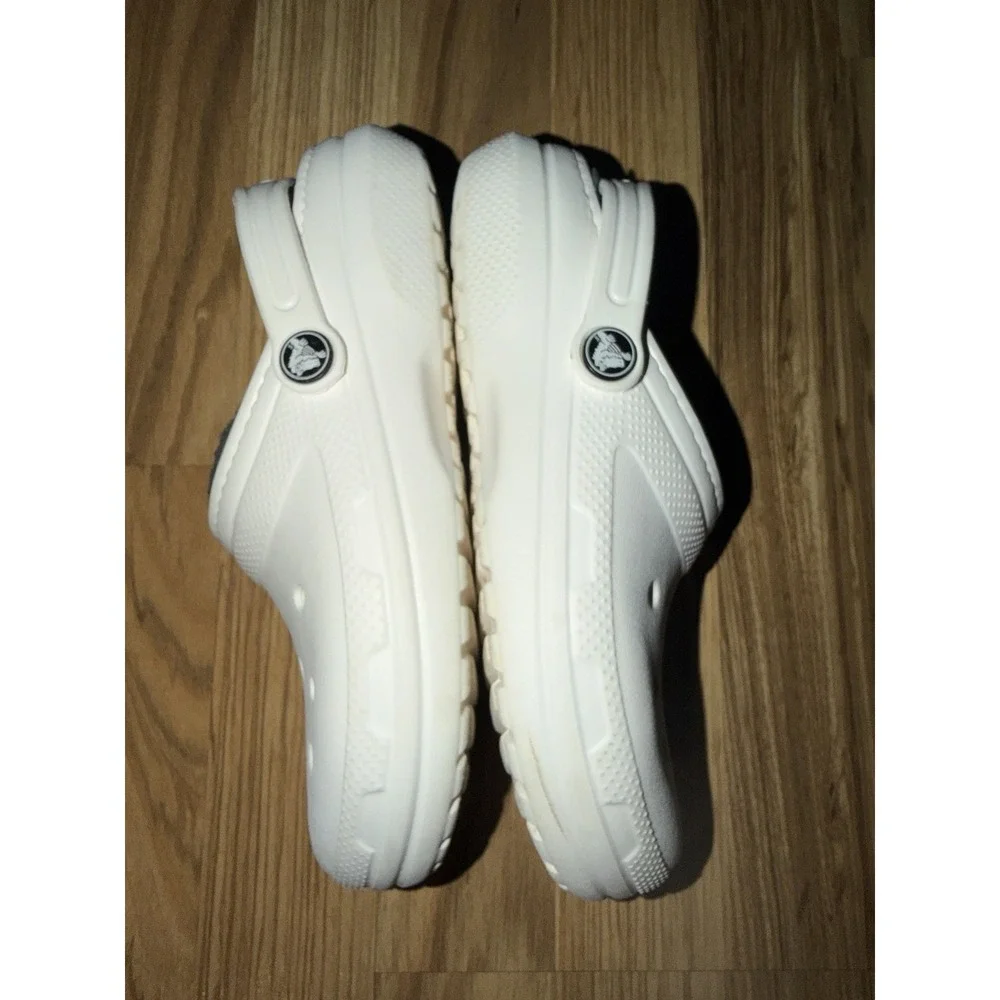 Crocs Kids J3 3 Classic Clog Fleece Lined White Gray Youth Unisex Boys Girls EUC